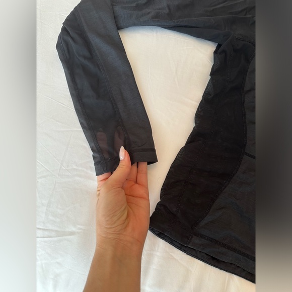 Lululemon Zip Up - Picture 3 of 7